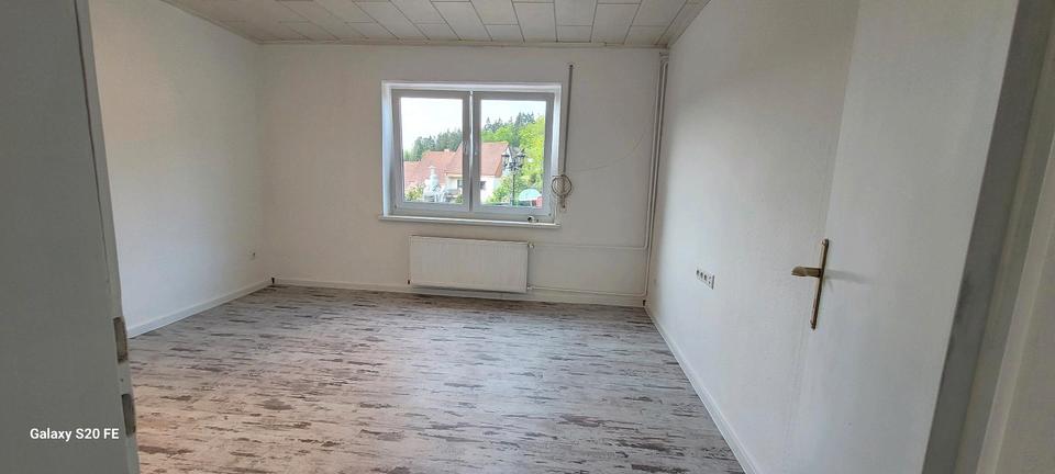 Erdgeschoßwohnung Bebra - 2 Zimmer, 60 m&sup2;, 700&euro; | Angebot:26522694