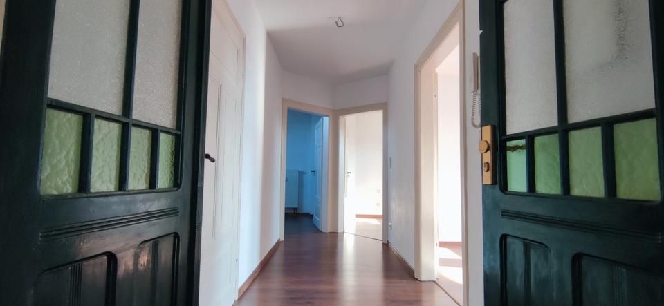 Dachgeschoßwohnung Eisenach - 3 Zimmer, 65 m&sup2;, 570&euro; | Angebot:26686083