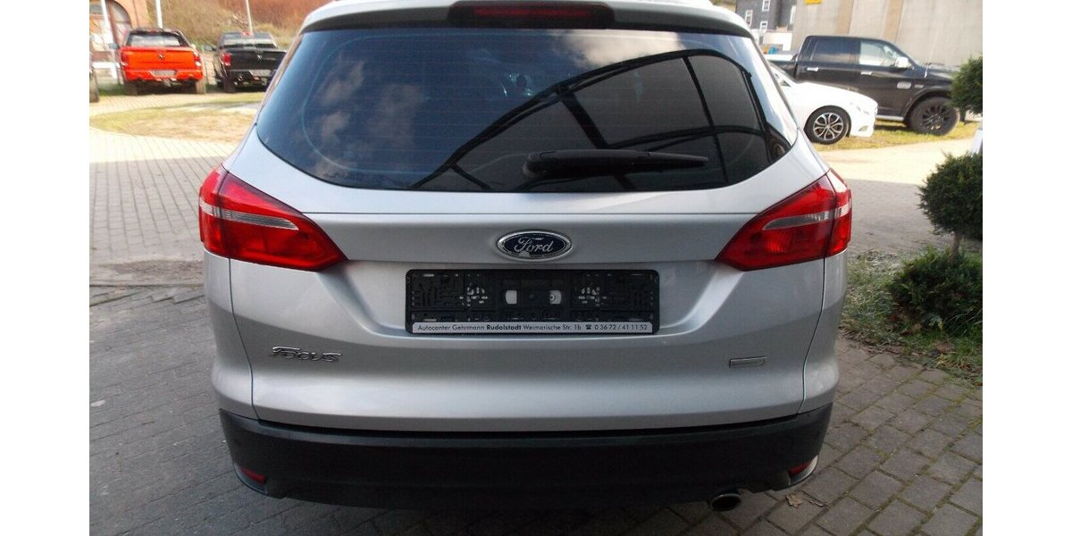 Ford Focus 1.5 Titanium Navi