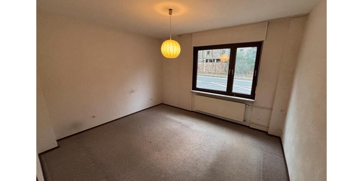 Doppelhaushälfte Solingen - 7 Zimmer, 166 m&sup2;, 290.000&euro; | Angebot:25048887