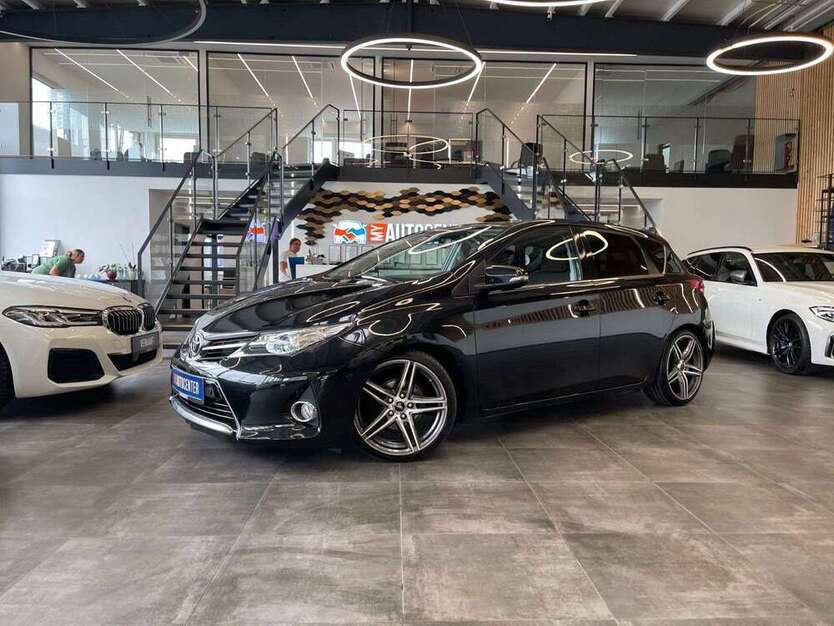 Auris