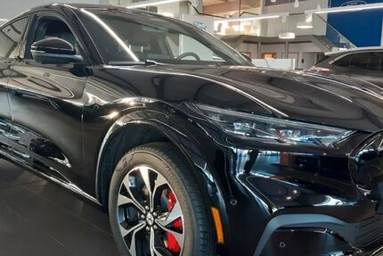 Ford Mustang Mach-E 4.000 km 43.390 &euro; Görlitz 02827