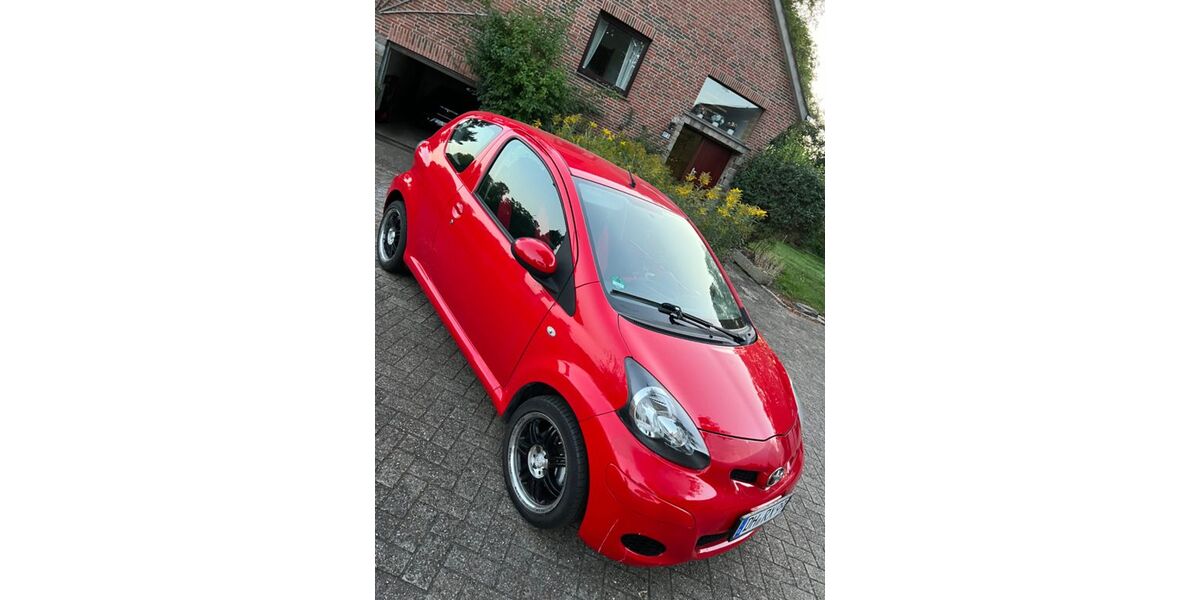 Toyota Aygo (X) 155.000 km 2.749 &euro; Delmenhorst 27753
