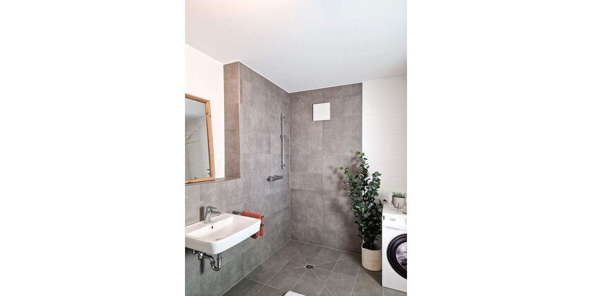 Etagenwohnung Untersiemau Meschenbach - 2 Zimmer, 74 m&sup2;, 294.000&euro; | Angebot:25796890
