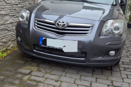 Toyota Avensis 210.000 km 3.150 &euro; Hamburg 22047