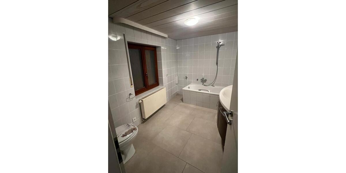 Einfamilienhaus Zella-Mehlis Mehlis - 4 Zimmer, 118 m&sup2;, 790&euro; | Angebot:26020011