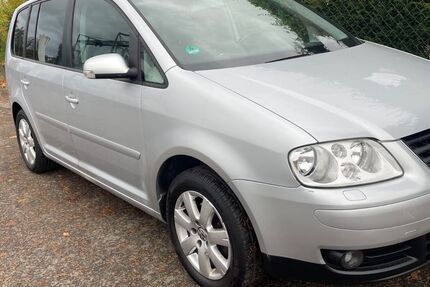 VW Touran 1.795.371 km 2.900 &euro; Kirchhain 35274