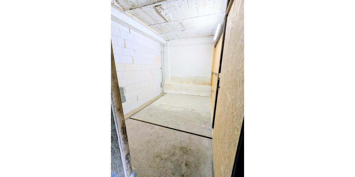 Etagenwohnung Neuental - 4 Zimmer, 100 m&sup2;, 990&euro; | Angebot:26305409