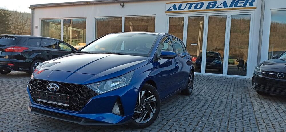 i20