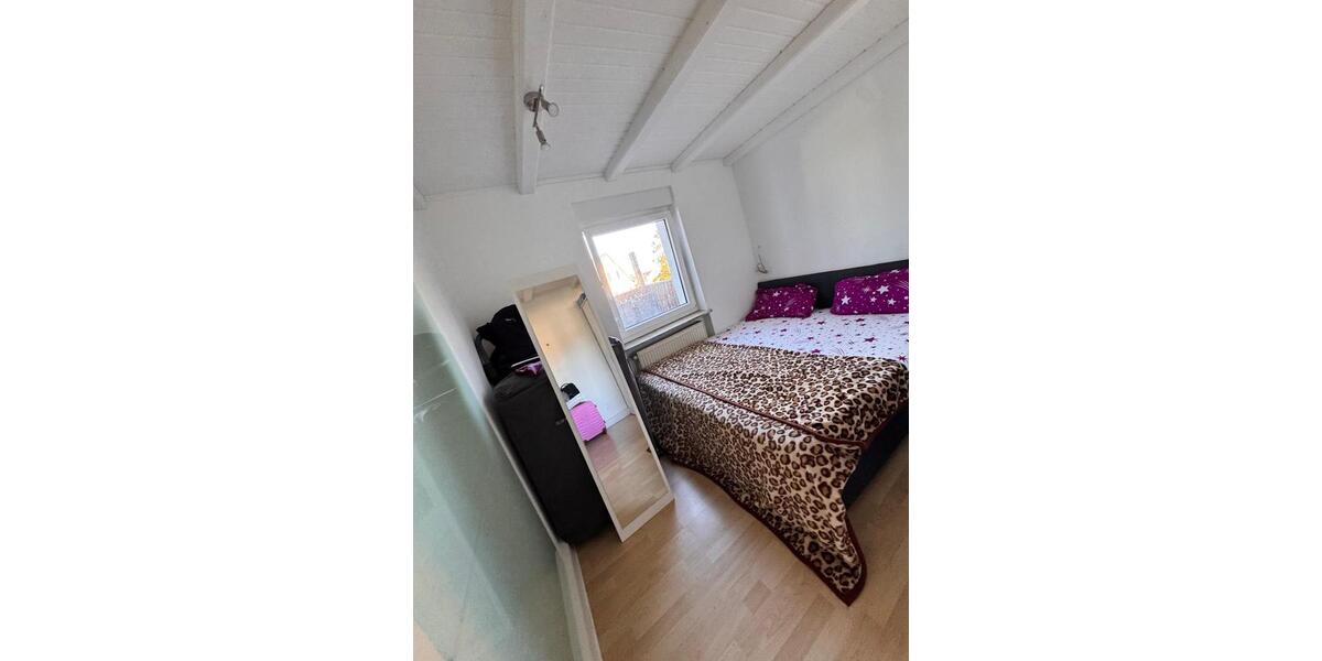 Doppelhaushälfte Melsbach - 5 Zimmer, 129 m&sup2;, 1.350&euro; | Angebot:26385804