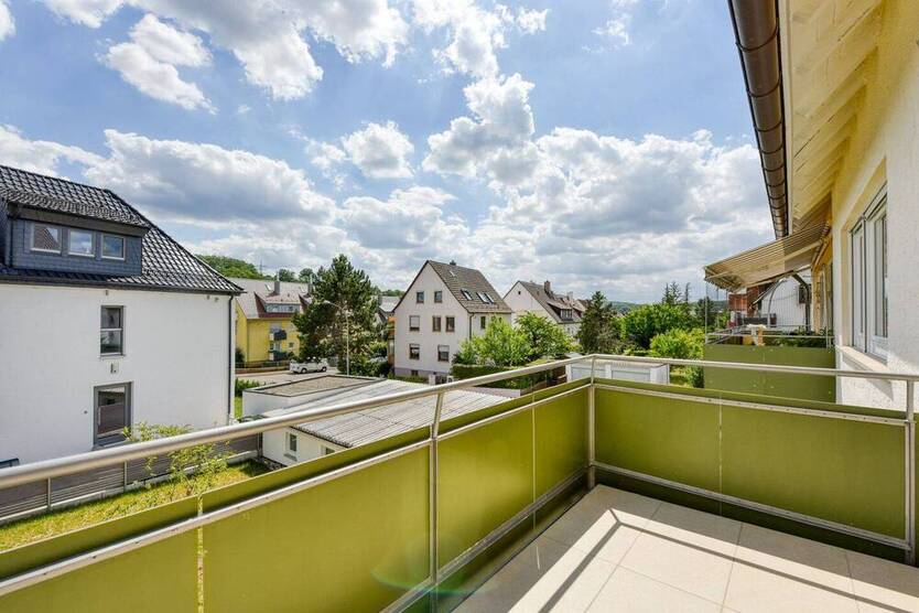 +++ Gute Wohnlage - hochwertig modernisiert - Süd-Balkon - an einen Nichtraucher - Kfz-Außenstellplatz möglich +++