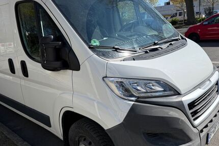 Peugeot Boxer 106.000 km 10.499 &euro; Berlin 10823
