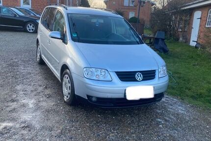 VW Touran 259.000 km 3.000 &euro; Heiligenhafen 23774