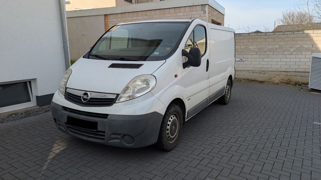 Opel Vivaro 277.000 km 5.499 &euro; Alfter 53347