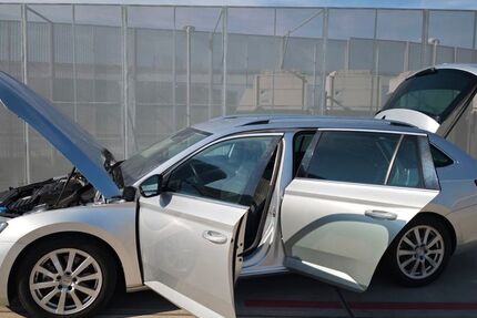 Skoda Superb 116.000 km 17.000 &euro; Dresden 01259