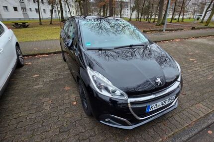 Peugeot 208 78.000 km 7.500 &euro; Karlsruhe 76149