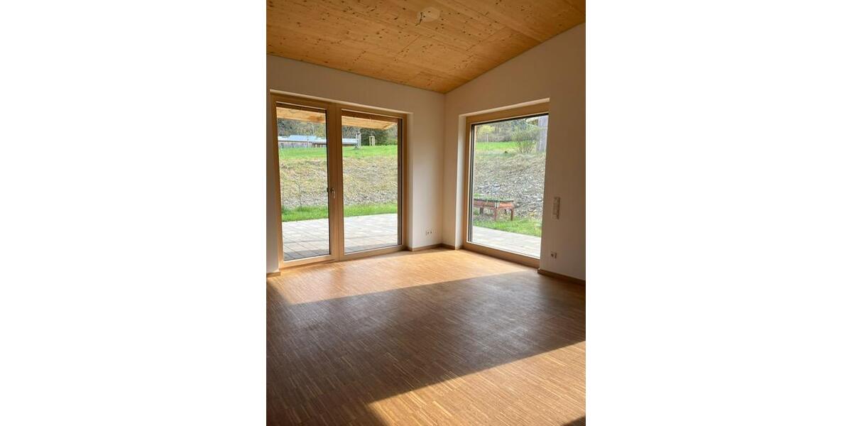 Bungalow Chemnitz Klaffenbach - 5 Zimmer, 150 m&sup2;, 2.050&euro; | Angebot:26461270