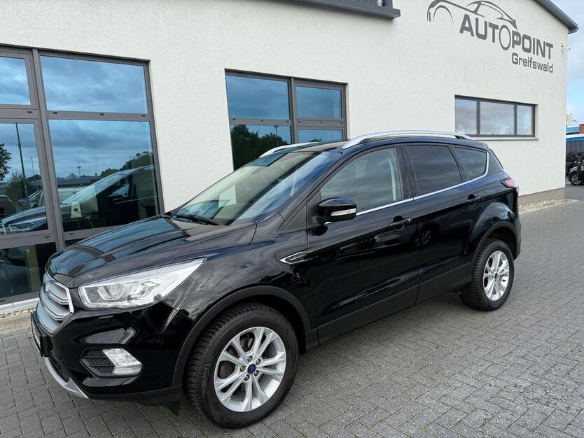 Ford Kuga 107.163 km 14.990 € Greifswald 17489