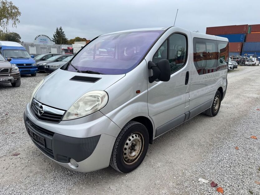 Opel Vivaro 307.000 km 7.900 € München 81829