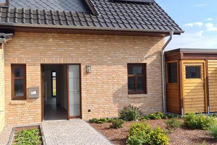 Haus Calberlah - 5 Zimmer, 140 m&sup2;, 1.700&euro; | Angebot:25224687