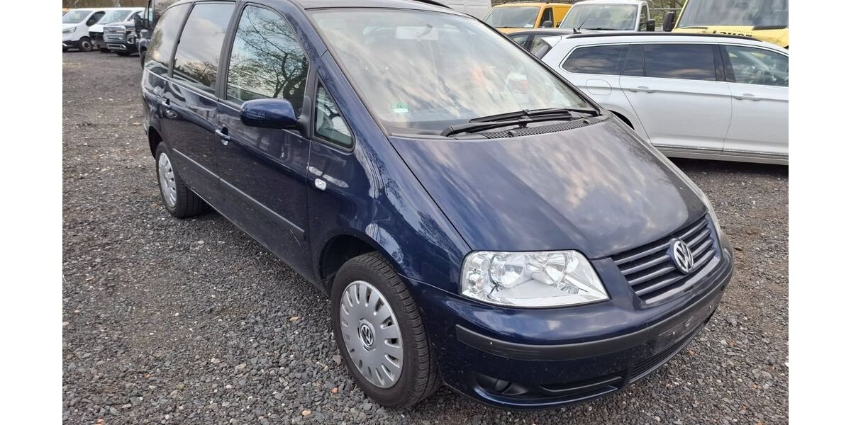 VW Sharan 58.000 km 7.499 &euro; Eichenzell 36124