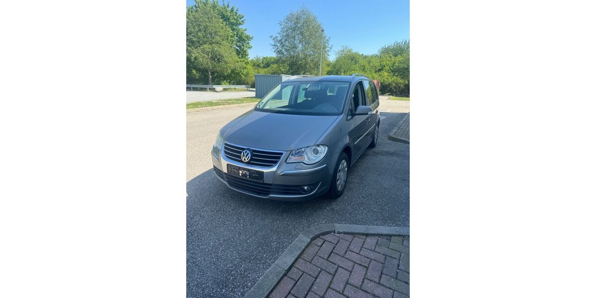 VW Touran 236.595 km 2.700 &euro; Falkenberg 84326