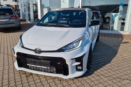 Toyota Yaris 3.850 km 39.990 &euro; Betzenstein 91282