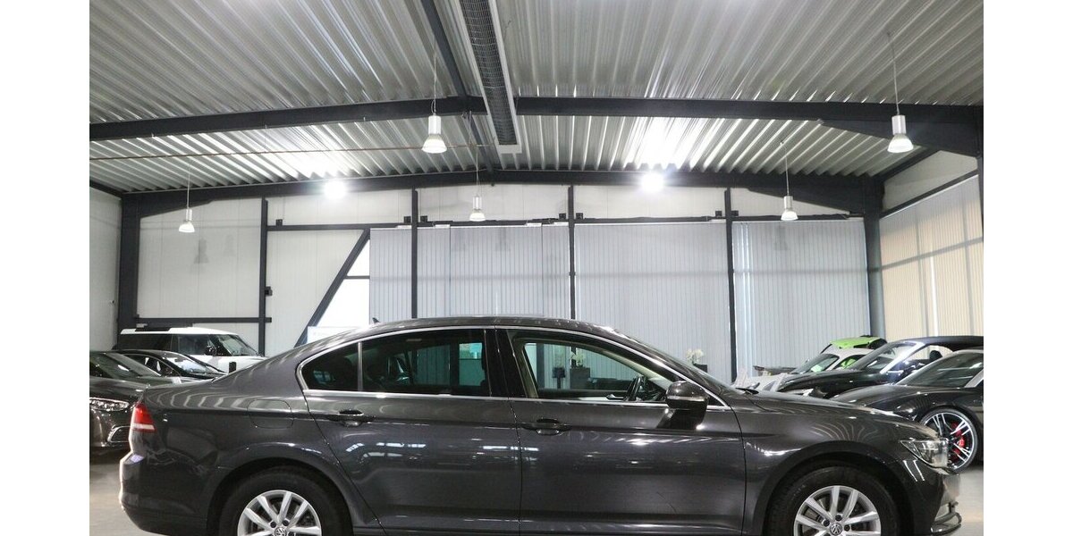 VW Passat 1.4 TSI Comfortline NAVI-DM+APPLE+ANDROID 159.000 km 11.888 &euro; Hamm 59077