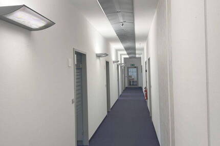 komplettes Bürogebäude in Bestlage Sindelfingens zur Alleinnutzung zimmer