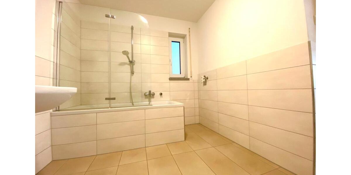 Etagenwohnung Maxhütte-Haidhof Haidhof - 2 Zimmer, 67 m&sup2;, 255.000&euro; | Angebot:24326750