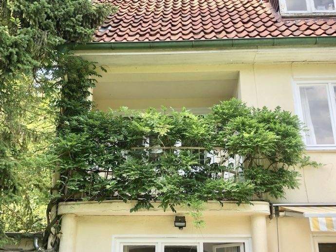 Pauschalmiete EUR 3.400,-_Charmantes Doppelhaus vollmöbliert_Garten_Terrasse_Balkon 3 zimmer