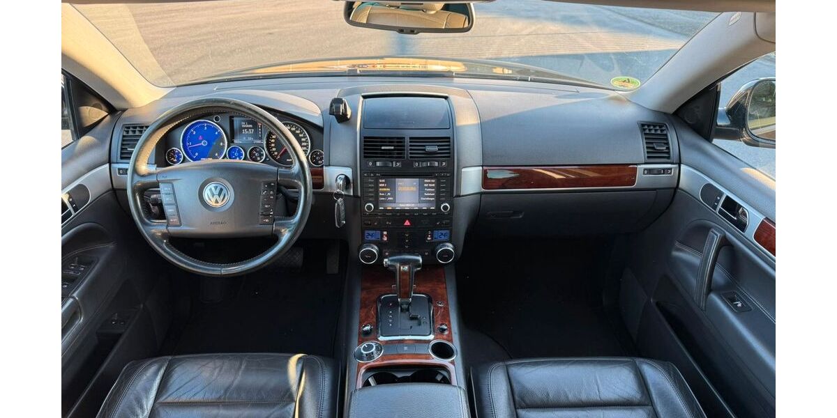 VW Touareg 172.000 km 5.990 &euro; Hünxe 46569