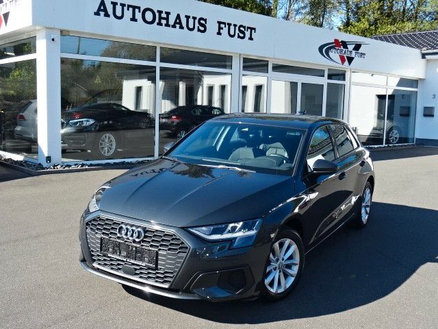 Audi A3 89.000 km 17.990 &euro; Hattert 57644