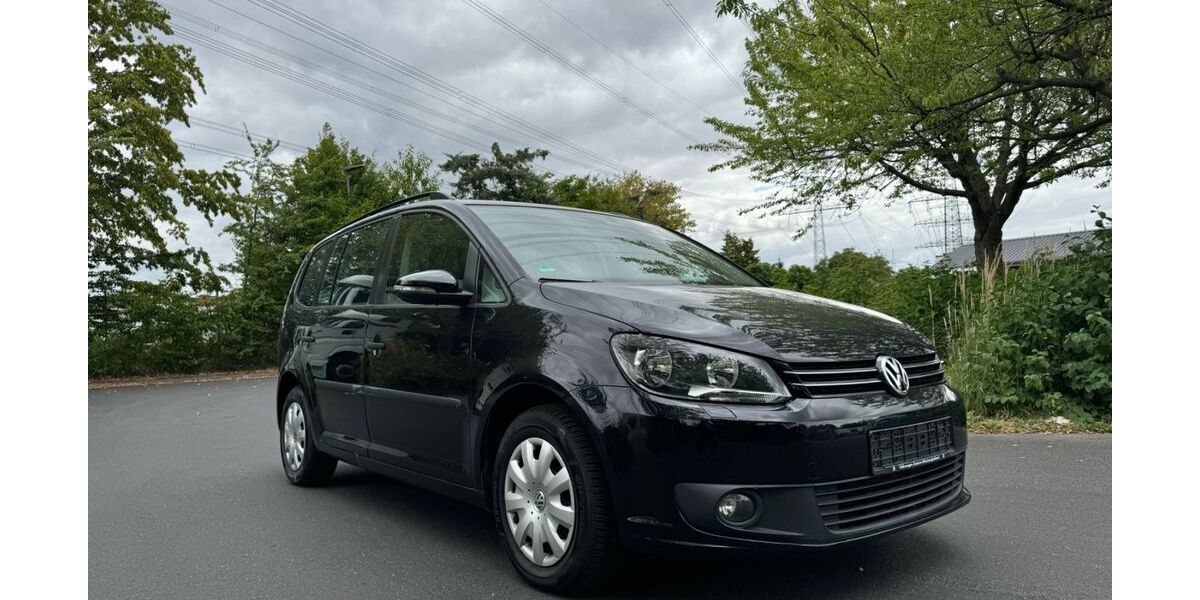 VW Touran 123.000 km 9.490 &euro; Hürth 50354