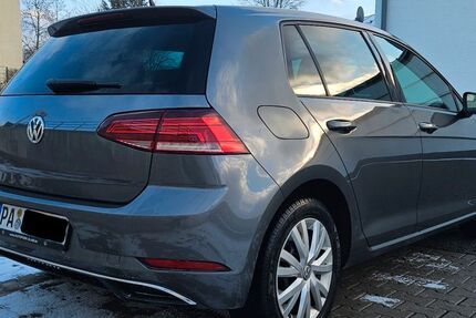 VW Golf 147.000 km 13.500 &euro; Haarbach 94542