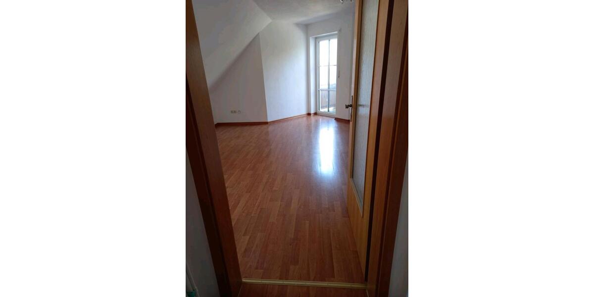 Dachgeschoßwohnung Freising Am Vogelherd - 1 Zimmer, 31 m&sup2;, 225.000&euro; | Angebot:27114704