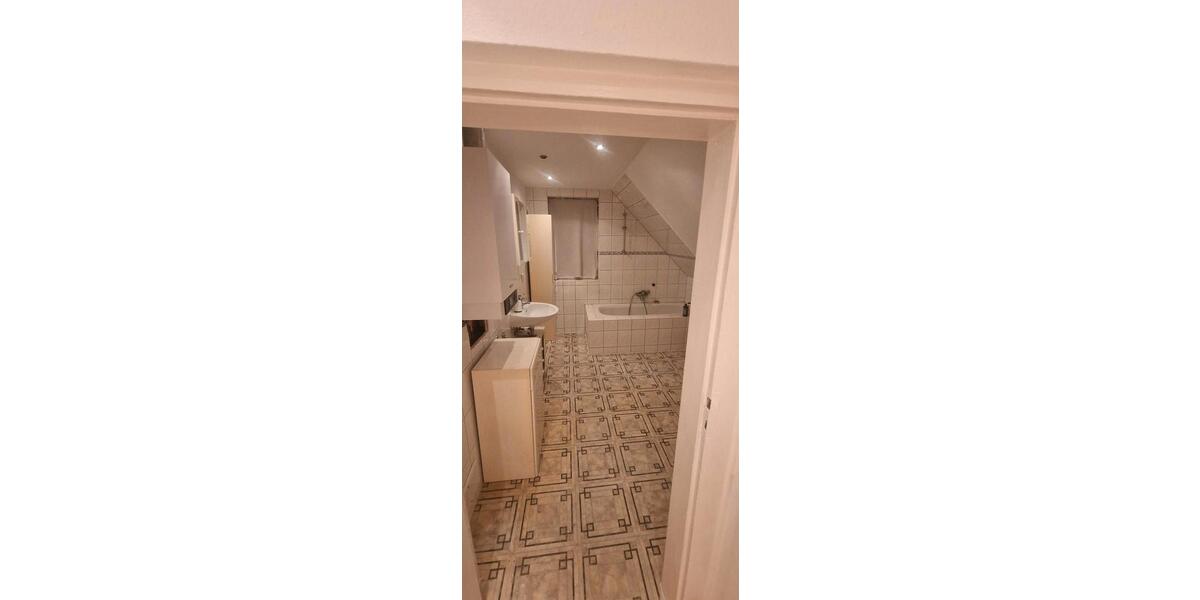 Dachgeschoßwohnung Ohrdruf - 2 Zimmer, 60 m&sup2;, 460&euro; | Angebot:25409353