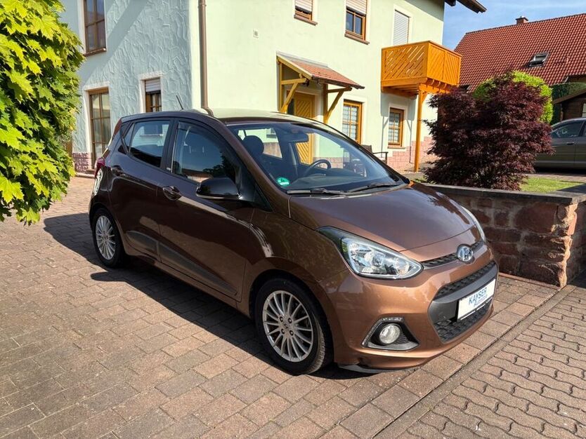 i10