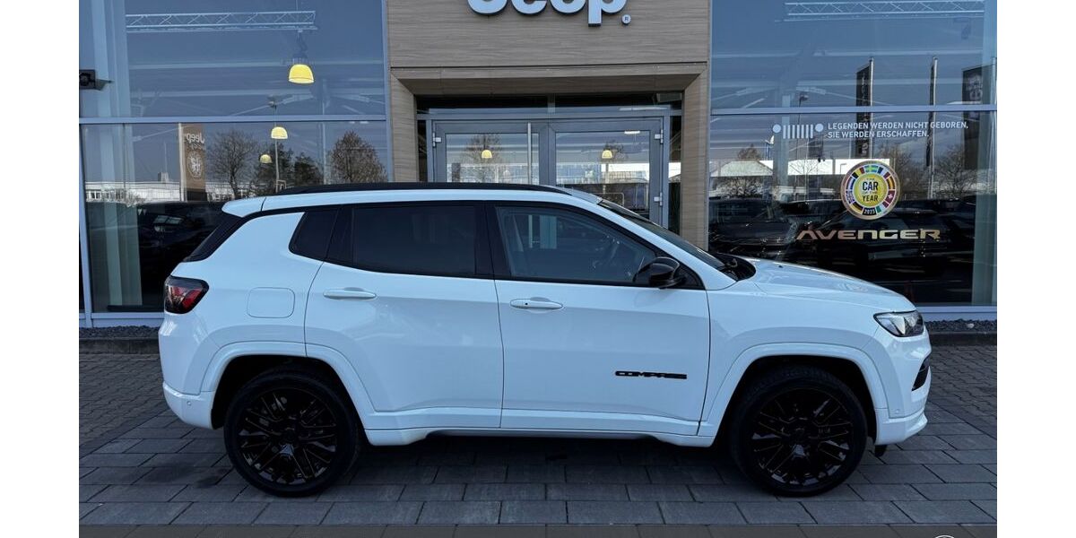 Jeep Compass 29.150 km 25.890 &euro; Aschaffenburg 63741