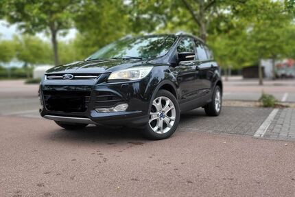 Ford Kuga 129.187 km 10.500 € Osternienburger Land 06386