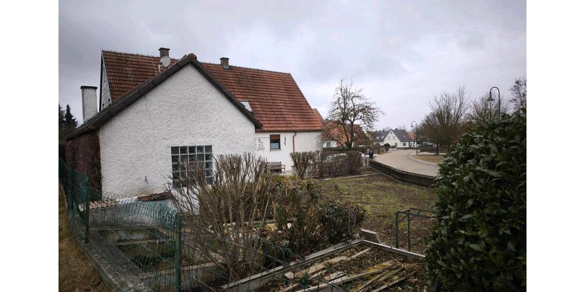 Einfamilienhaus Möttingen - 9 Zimmer, 182 m&sup2;, 290.000&euro; | Angebot:26738307