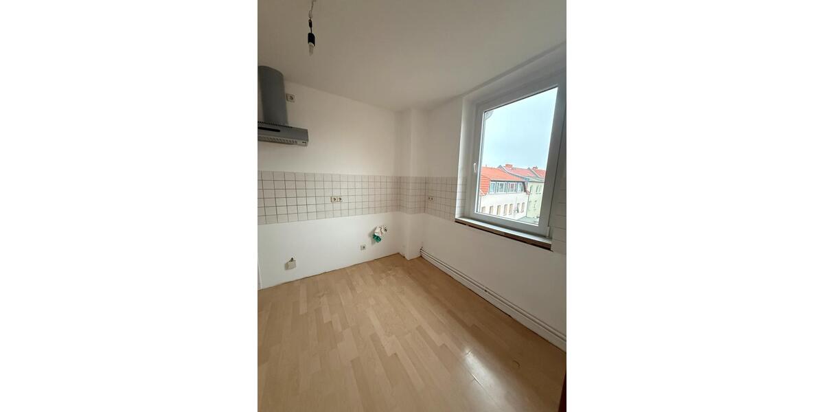 Dachgeschoßwohnung Aschersleben - 3 Zimmer, 60 m&sup2;, 450&euro; | Angebot:25483394