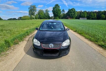 VW Golf 149.000 km 7.250 &euro; Plankenfels 95515