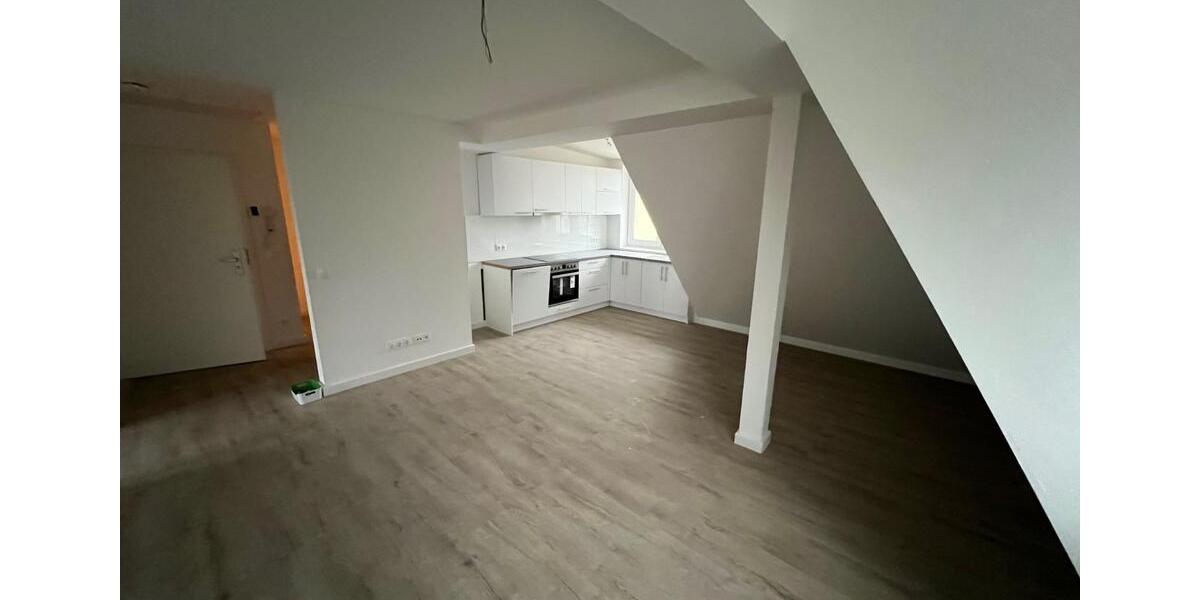 Dachgeschoßwohnung Südliches Anhalt - 2 Zimmer, 68 m&sup2;, 395&euro; | Angebot:25268600