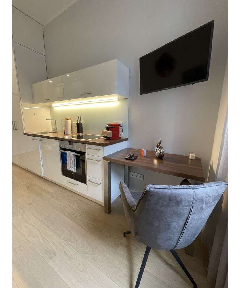 Wohnung zum Mieten in Frankfurt 840 € 17 m²