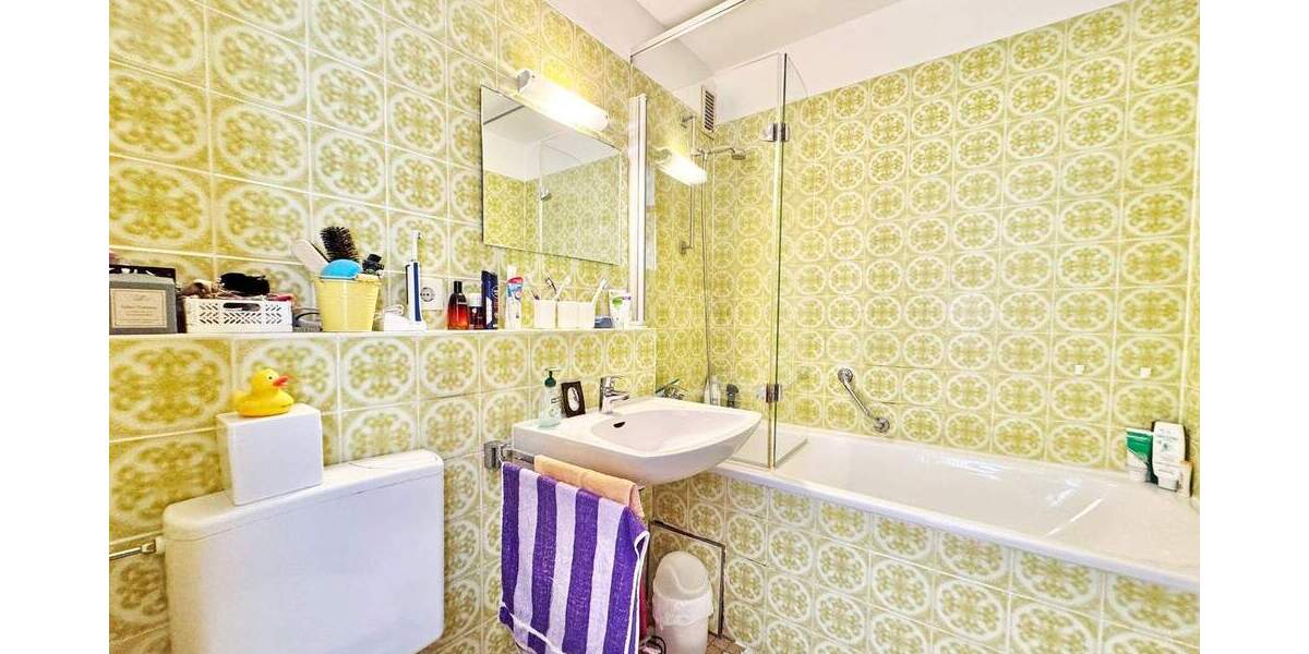 Etagenwohnung Stuttgart Degerloch - 3 Zimmer, 73 m&sup2;, 298.000&euro; | Angebot:24994641