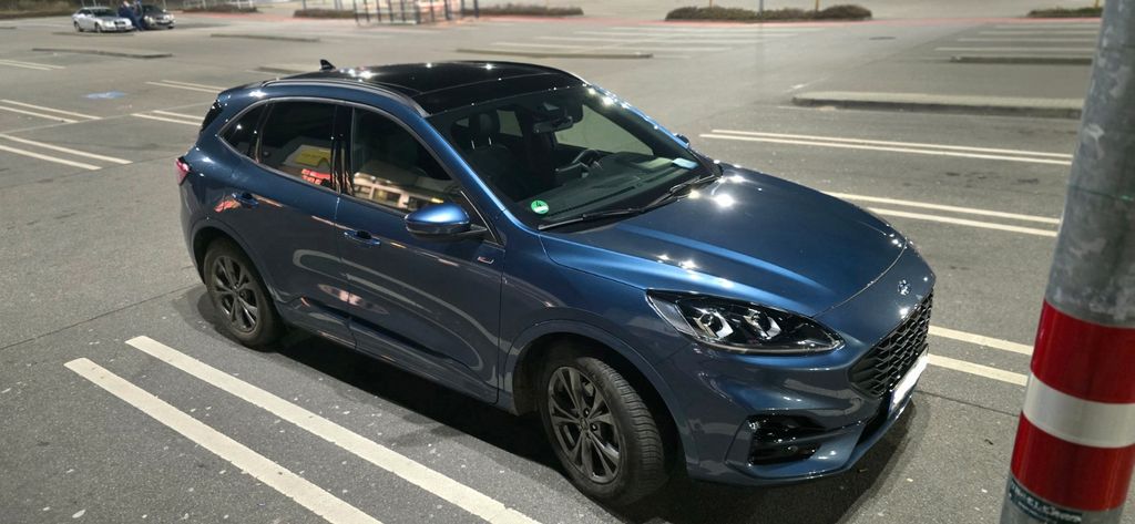 Ford Kuga 4.949 km 24.790 &euro; Leipzig 04315