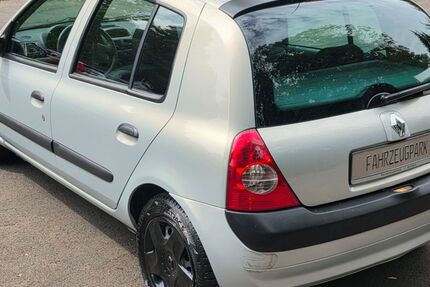 Renault Clio 133.421 km 2.379 &euro; Siegen 57080