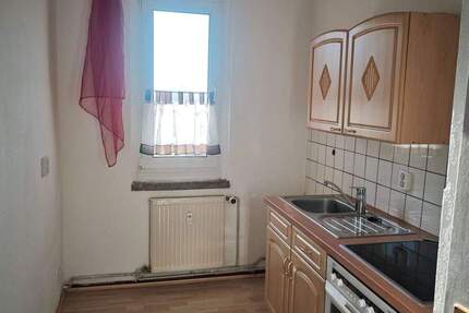 2 RWG mit kl. EBK in Regis-Breitingen -2OG 1 zimmer