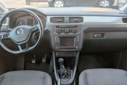 VW Caddy 143.800 km 9.900 &euro; Bad Krozingen 79189